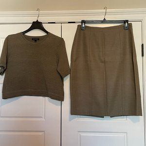 Banana Republic Sage Skirt, size 14